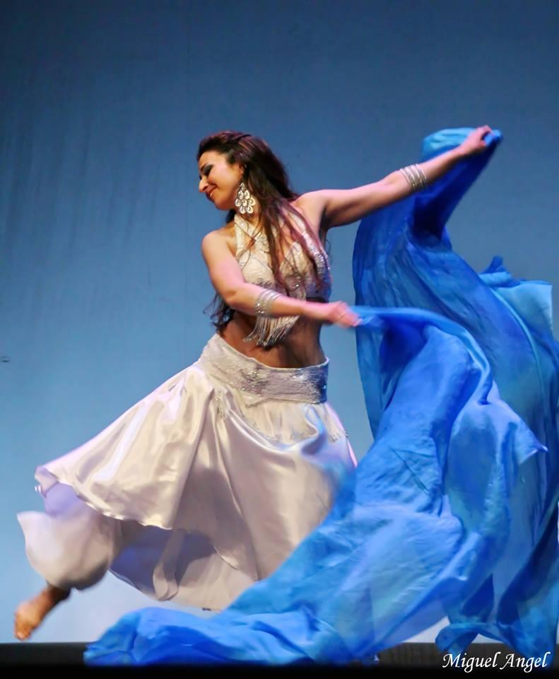 Danza árabe terapéutica para el dolor menstrual